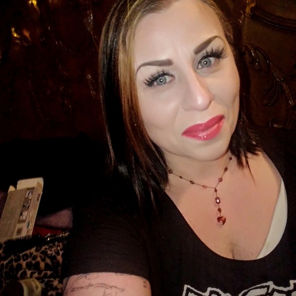 Dina posh ambassador - Picture 3 of 4